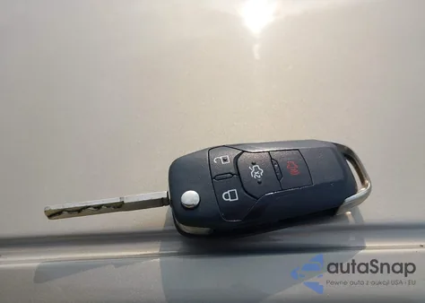 2015 Ford Fusion Se z USA, uszkodzony, nr VIN 3FA6P0H7XFR108700